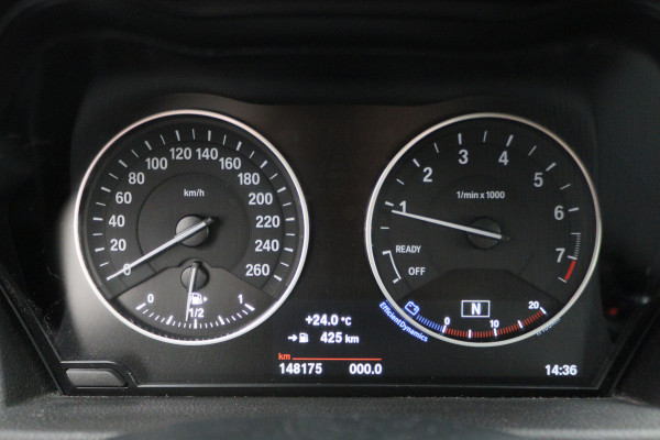 BMW 2 Serie Active Tourer 218i Centennial High Executive Leer, LED, Head-Up, Navigatie, Stoelverwarming, Afn. Trekhaak