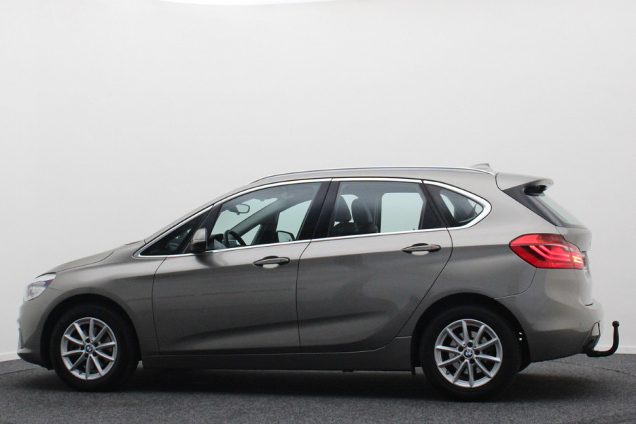 BMW 2 Serie Active Tourer 218i Centennial High Executive Leer, LED, Head-Up, Navigatie, Stoelverwarming, Afn. Trekhaak