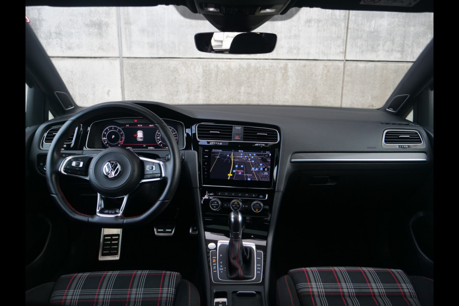 Volkswagen Golf 2.0 TSI GTI Performance | panorama | dynaudio | led | keyless go&entry..