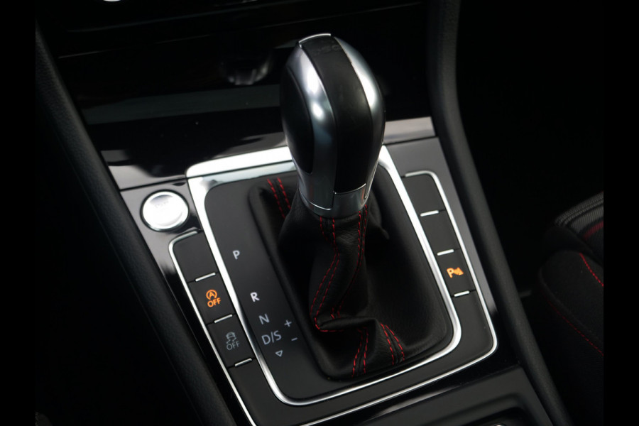 Volkswagen Golf 2.0 TSI GTI Performance | panorama | dynaudio | led | keyless go&entry..