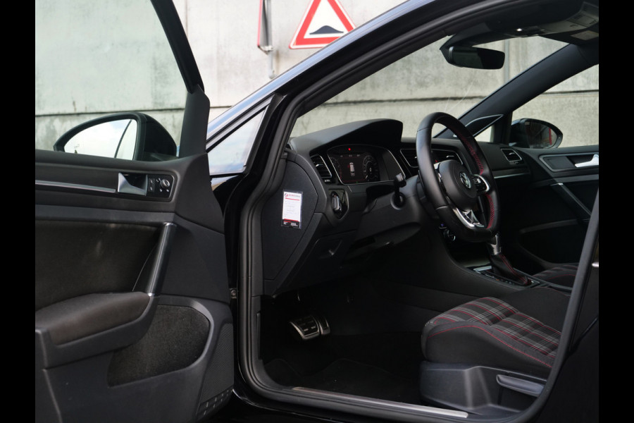 Volkswagen Golf 2.0 TSI GTI Performance | panorama | dynaudio | led | keyless go&entry..