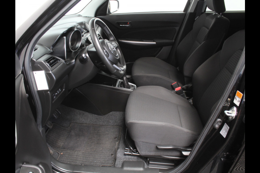 Suzuki Swift 1.2 Style Smart Hybrid | CARPLAY | CAMERA | NAVI | KEYLESS | LMV | PDC