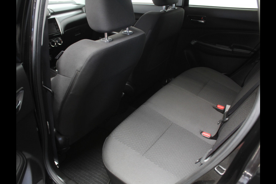 Suzuki Swift 1.2 Style Smart Hybrid | CARPLAY | CAMERA | NAVI | KEYLESS | LMV | PDC