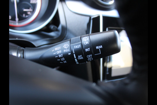 Suzuki Swift 1.2 Style Smart Hybrid | CARPLAY | CAMERA | NAVI | KEYLESS | LMV | PDC