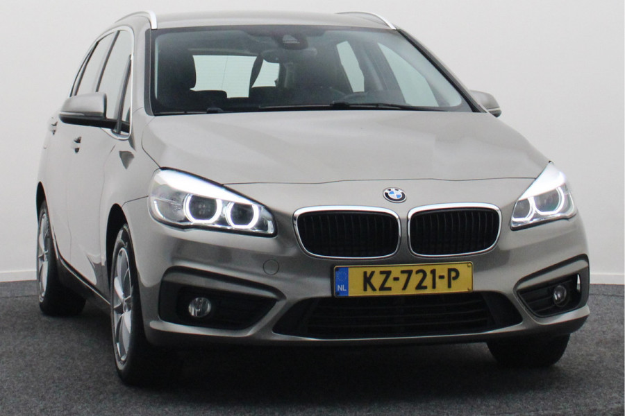 BMW 2 Serie Active Tourer 218i Centennial High Executive Leer, LED, Head-Up, Navigatie, Stoelverwarming, Afn. Trekhaak