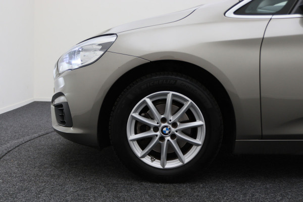 BMW 2 Serie Active Tourer 218i Centennial High Executive Leer, LED, Head-Up, Navigatie, Stoelverwarming, Afn. Trekhaak