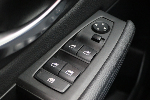 BMW 2 Serie Active Tourer 218i Centennial High Executive Leer, LED, Head-Up, Navigatie, Stoelverwarming, Afn. Trekhaak