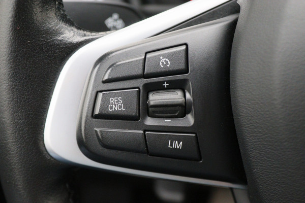 BMW 2 Serie Active Tourer 218i Centennial High Executive Leer, LED, Head-Up, Navigatie, Stoelverwarming, Afn. Trekhaak