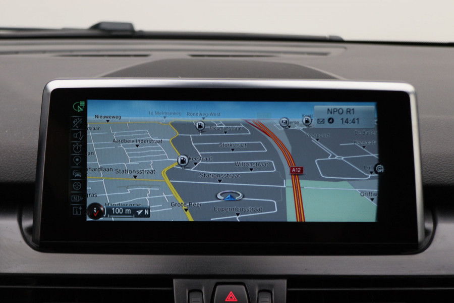 BMW 2 Serie Active Tourer 218i Centennial High Executive Leer, LED, Head-Up, Navigatie, Stoelverwarming, Afn. Trekhaak