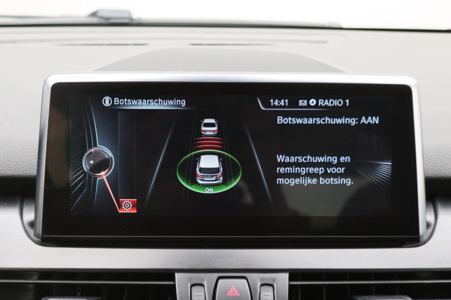 BMW 2 Serie Active Tourer 218i Centennial High Executive Leer, LED, Head-Up, Navigatie, Stoelverwarming, Afn. Trekhaak