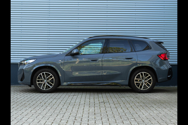 BMW X1 sDrive18i M-Sport - Pano - Trekhaak - Driving Ass Plus - Harman Kardon