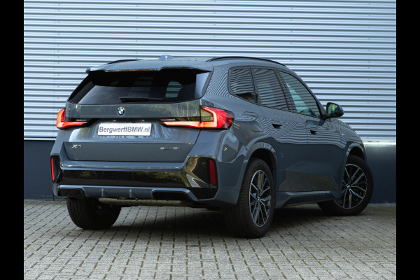 BMW X1 sDrive18i M-Sport - Pano - Trekhaak - Driving Ass Plus - Harman Kardon
