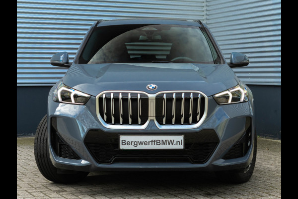 BMW X1 sDrive18i M-Sport - Pano - Trekhaak - Driving Ass Plus - Harman Kardon