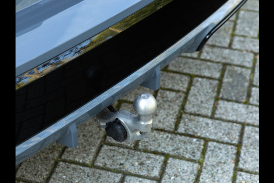 BMW X1 sDrive18i M-Sport - Pano - Trekhaak - Driving Ass Plus - Harman Kardon