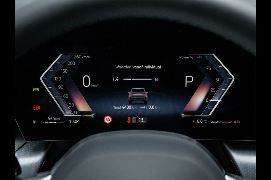 BMW X1 sDrive18i M-Sport - Pano - Trekhaak - Driving Ass Plus - Harman Kardon