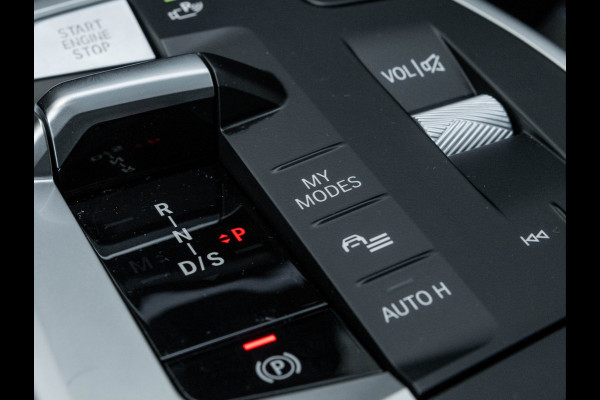 BMW X1 sDrive18i M-Sport - Pano - Trekhaak - Driving Ass Plus - Harman Kardon