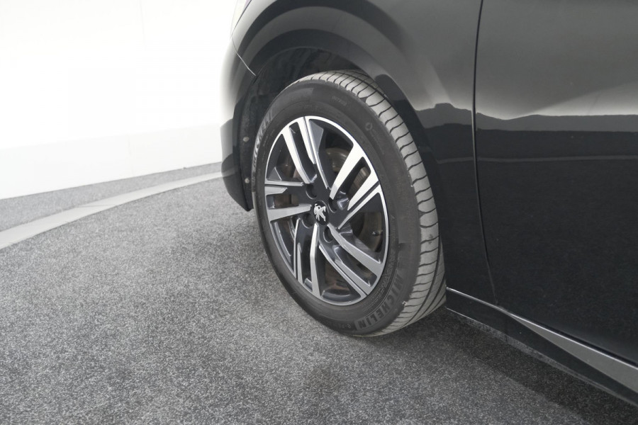 Peugeot 208 PureTech 100 Allure Pack | Camera | Apple Carplay | Stoelverwarming | Parkeersensoren