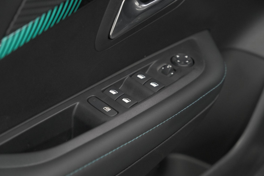 Peugeot 208 PureTech 100 Allure Pack | Camera | Apple Carplay | Stoelverwarming | Parkeersensoren
