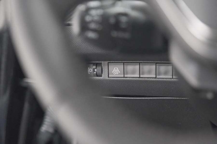 Peugeot 208 PureTech 100 Allure Pack | Camera | Apple Carplay | Stoelverwarming | Parkeersensoren
