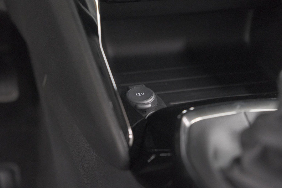 Peugeot 208 PureTech 100 Allure Pack | Camera | Apple Carplay | Stoelverwarming | Parkeersensoren