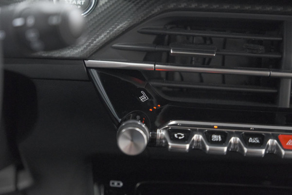 Peugeot 208 PureTech 100 Allure Pack | Camera | Apple Carplay | Stoelverwarming | Parkeersensoren