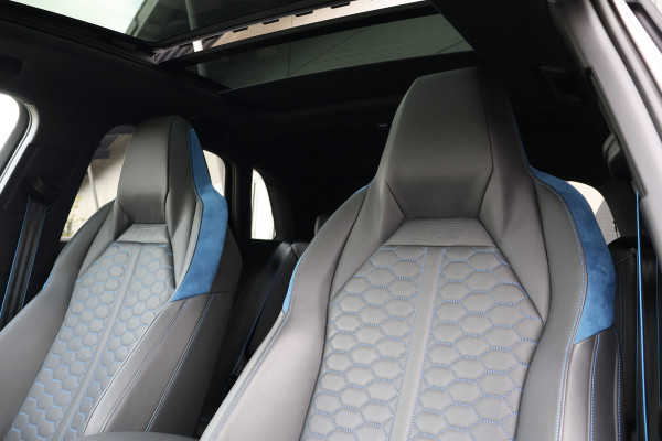 Audi RS Q3 TFSI 2.5 | SONOS AUDIO | CARPLAY | ADAPTIVE CRUISE CONTROL | PANORAMADAK | ELEK. TREKHAAK | RS BLUE DIAMOND LEATHER | AUDI EXCLU Q3 RSQ3