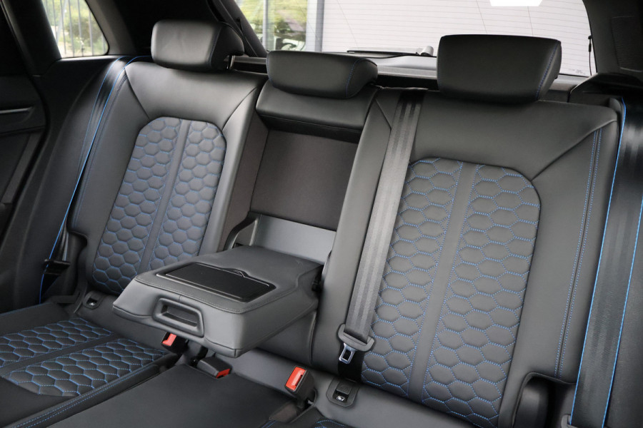 Audi RS Q3 TFSI 2.5 | SONOS AUDIO | CARPLAY | ADAPTIVE CRUISE CONTROL | PANORAMADAK | ELEK. TREKHAAK | RS BLUE DIAMOND LEATHER | AUDI EXCLU Q3 RSQ3