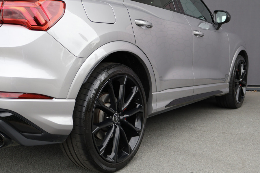 Audi RS Q3 TFSI 2.5 | SONOS AUDIO | CARPLAY | ADAPTIVE CRUISE CONTROL | PANORAMADAK | ELEK. TREKHAAK | RS BLUE DIAMOND LEATHER | AUDI EXCLU Q3 RSQ3