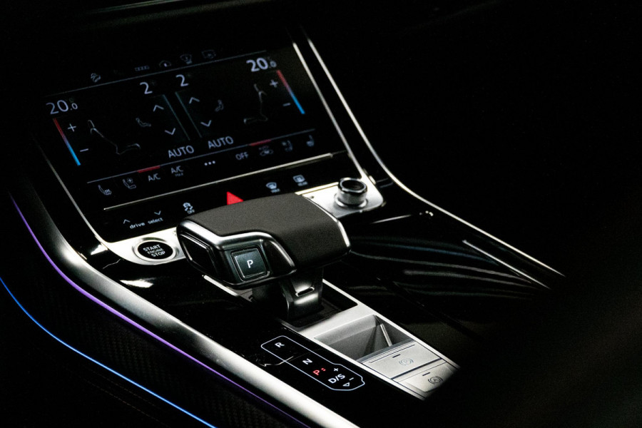 Audi Q8 60 TFSI e quattro Pro Line S Competition *Vierwielbesturing / Bang & Olufsen / Carbon-pakket / Stoelmassage & -ventilatie / Panorama / Soft-Close*