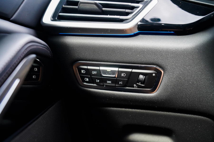 BMW X5 XDrive45e High Executive | Massage | Swarovski | Panorama | BMW Laser koplampen | Stoelverkoeling | Luchtvering | Head up |