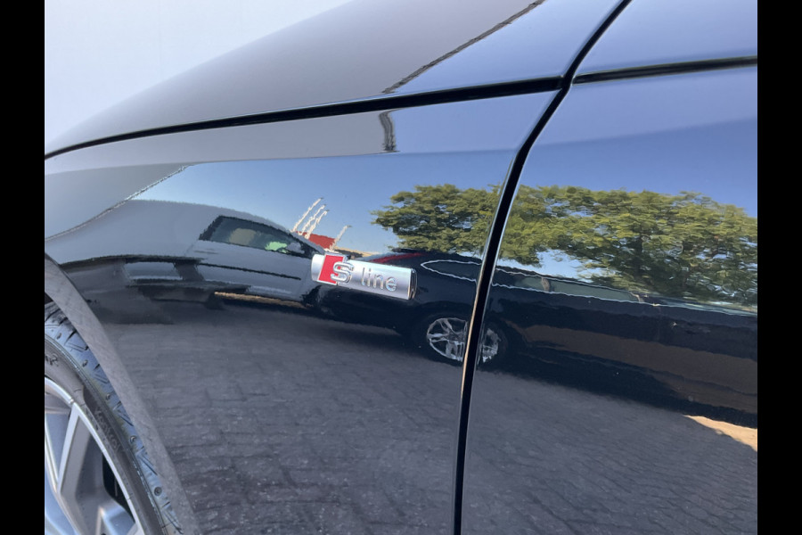 Audi A4 Avant 35 TFSI S edition Virtual Carplay Stoelverw Keyless Trekhaak Led Elek.Klep S-Line NL-Auto!