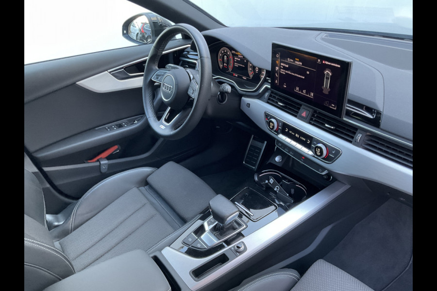 Audi A4 Avant 35 TFSI S edition Virtual Carplay Stoelverw Keyless Trekhaak Led Elek.Klep S-Line NL-Auto!