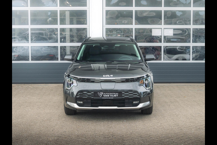 Kia Niro EV Light Advanced 64.8 kWh | Direct leverbaar l Stoel&Stuur Verwarming l Privacy glas l PDC | Camera | Privatelease vanaf € 609,00