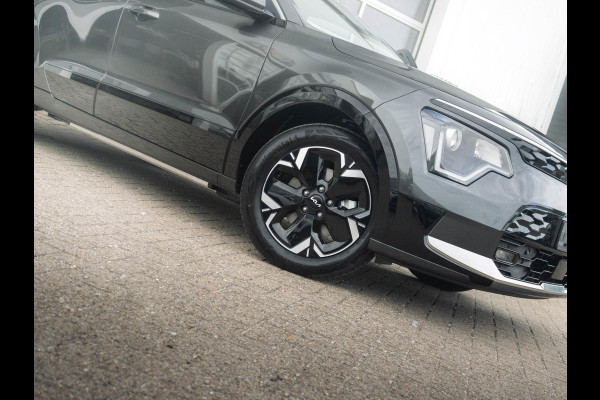Kia Niro EV Light Advanced 64.8 kWh | Direct leverbaar l Stoel&Stuur Verwarming l Privacy glas l PDC | Camera | Privatelease vanaf € 609,00