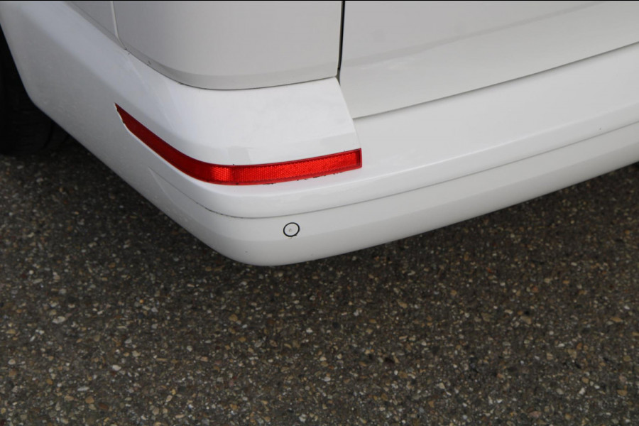 Volkswagen Transporter 2.0 TDI L1H1 Highline / 150PK Automaat / Multistuur / PDC 2x