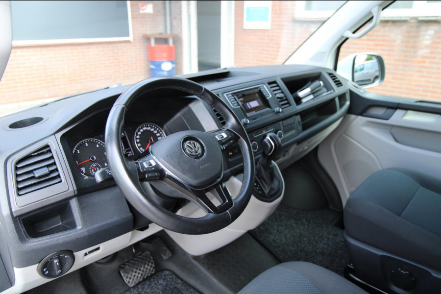 Volkswagen Transporter 2.0 TDI L1H1 Highline / 150PK Automaat / Multistuur / PDC 2x