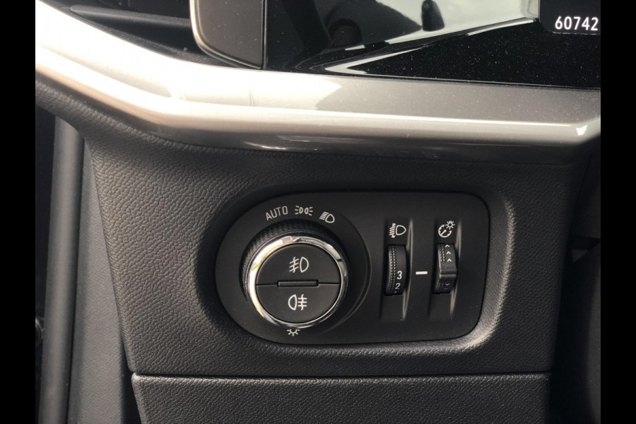 Opel Mokka 1.2 Business Elegance | Virt. Cockp., Navi, Camera, Cruise, Carplay/Android, Afn. Trekh., Climate | NAP | 1e Eigenaar |