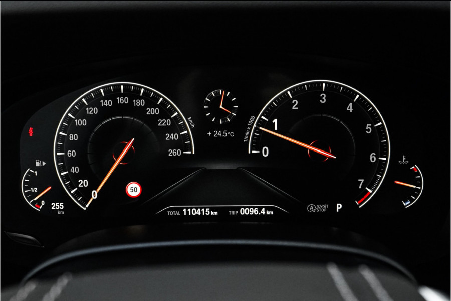 BMW 5 Serie Touring 530i xDrive High Executive Luxury Pano ACC CarPlay Camera Leder