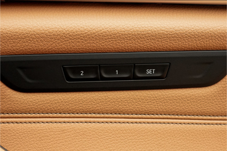 BMW 5 Serie Touring 530i xDrive High Executive Luxury Pano ACC CarPlay Camera Leder