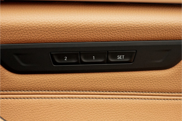 BMW 5 Serie Touring 530i xDrive High Executive Luxury Pano ACC CarPlay Camera Leder