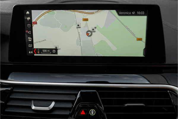BMW 5 Serie Touring 530i xDrive High Executive Luxury Pano ACC CarPlay Camera Leder