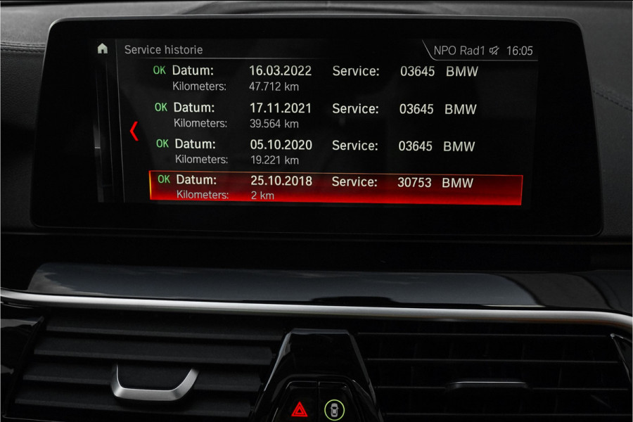 BMW 5 Serie Touring 530i xDrive High Executive Luxury Pano ACC CarPlay Camera Leder
