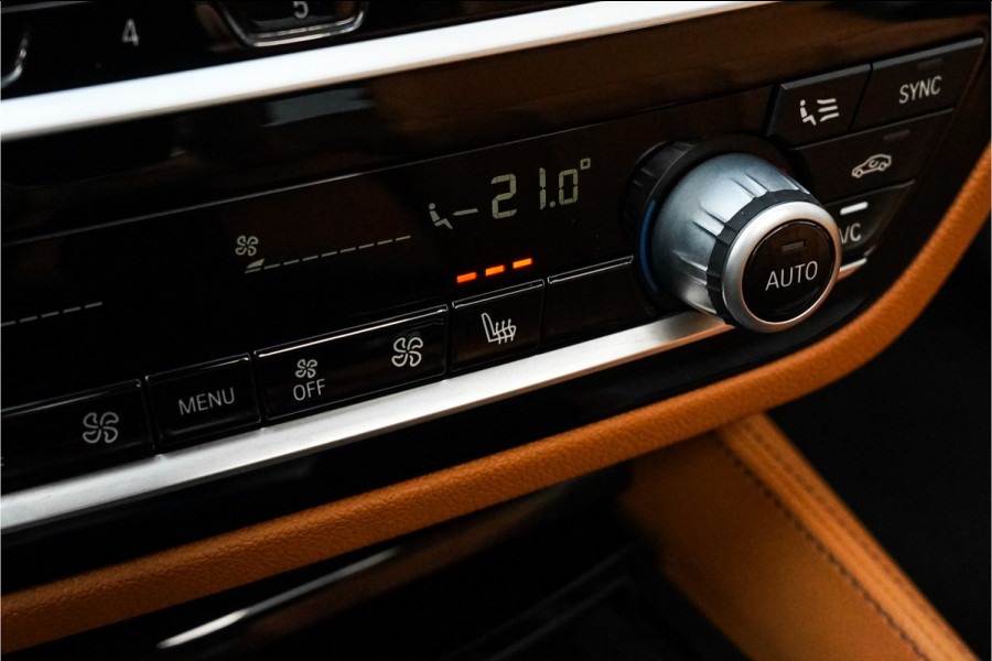BMW 5 Serie Touring 530i xDrive High Executive Luxury Pano ACC CarPlay Camera Leder