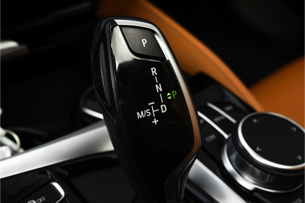 BMW 5 Serie Touring 530i xDrive High Executive Luxury Pano ACC CarPlay Camera Leder