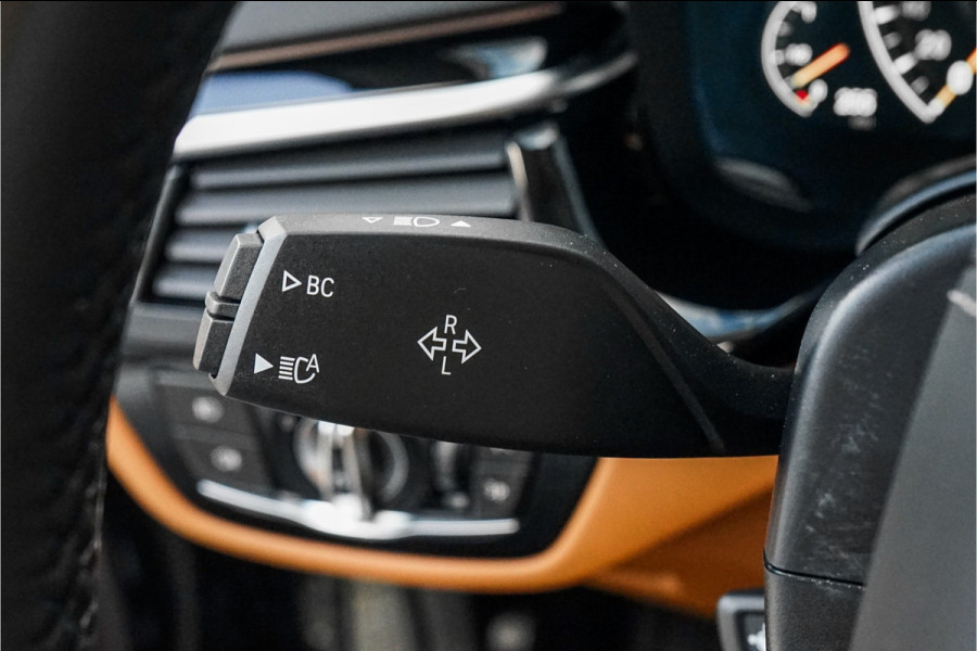 BMW 5 Serie Touring 530i xDrive High Executive Luxury Pano ACC CarPlay Camera Leder