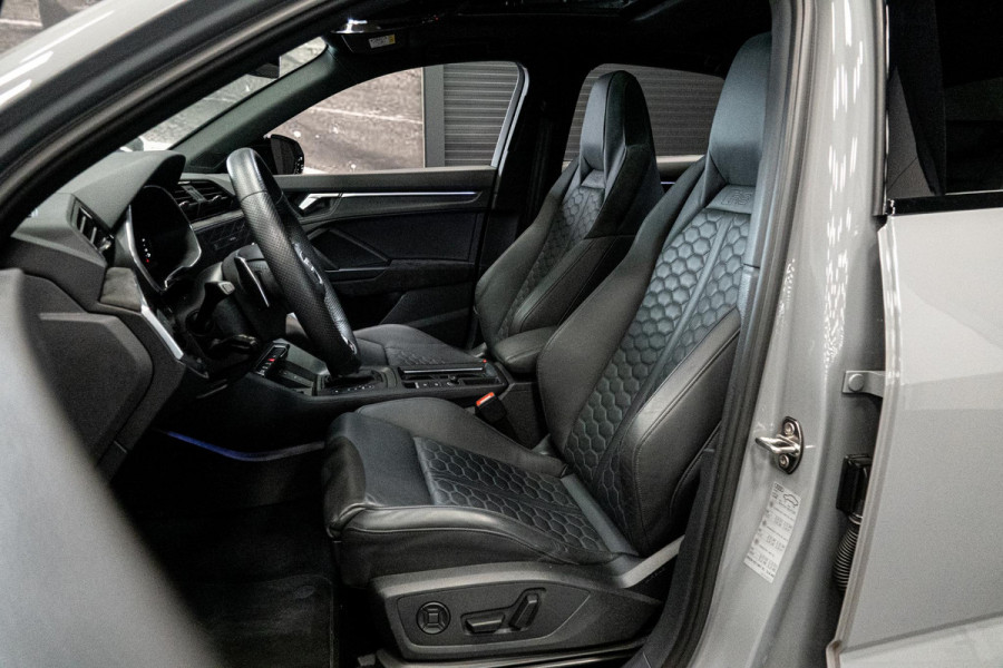 Audi Q3 Sportback TFSI RS *Nardogrijs / Panorama / Sonos / RS-Sportuitlaat / Sport-chassis*