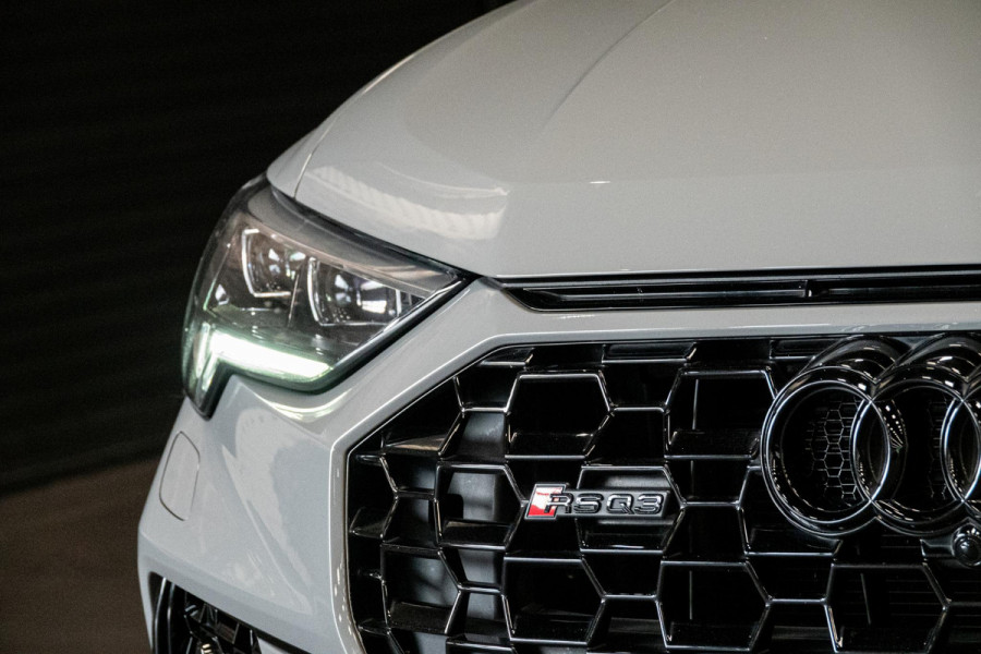 Audi Q3 Sportback TFSI RS *Nardogrijs / Panorama / Sonos / RS-Sportuitlaat / Sport-chassis*