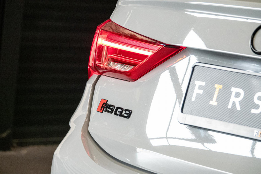 Audi Q3 Sportback TFSI RS *Nardogrijs / Panorama / Sonos / RS-Sportuitlaat / Sport-chassis*