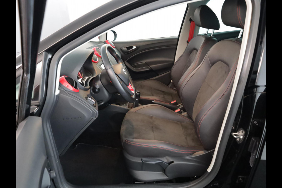 Seat Ibiza 1.0 EcoTSI FR Connect 95pk | Navigatie | Bi Xenon verlichting  |17 inch Lichtmetalen velgen  | Climatronic | extra getint glas | Seat Ibiza 1.0 EcoTSI FR Connect 95pk | Navigatie | Bi Xenon verlichting  |17 inch Lichtmetalen velgen  | Climatronic | extra getint glas |