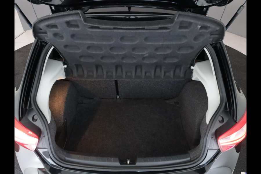 Seat Ibiza 1.0 EcoTSI FR Connect 95pk | Navigatie | Bi Xenon verlichting  |17 inch Lichtmetalen velgen  | Climatronic | extra getint glas | Seat Ibiza 1.0 EcoTSI FR Connect 95pk | Navigatie | Bi Xenon verlichting  |17 inch Lichtmetalen velgen  | Climatronic | extra getint glas |